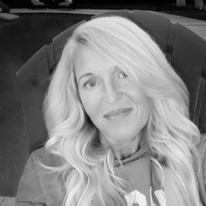 Meet your Posher, Tina